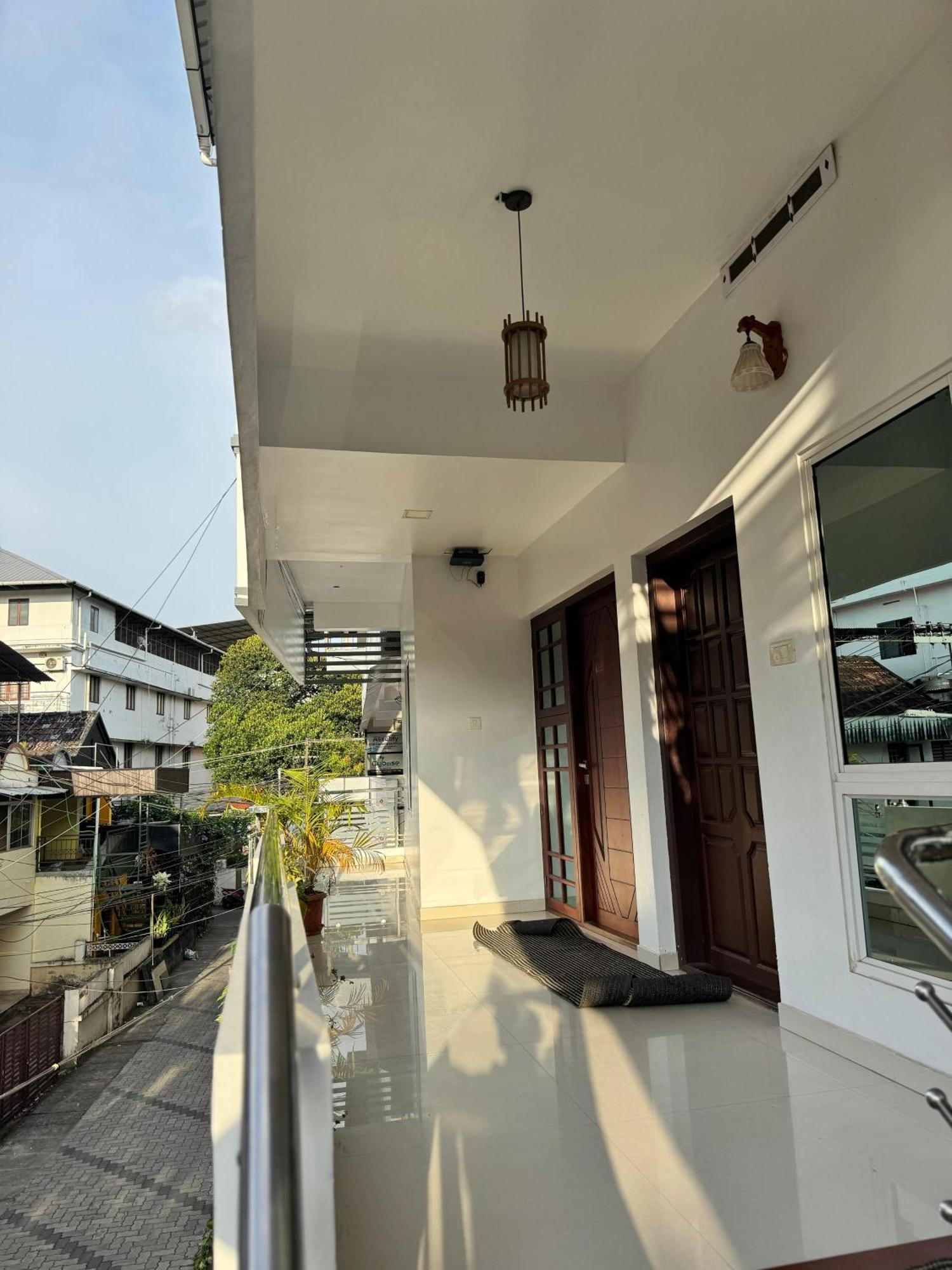 Friendsland Home Stay Kochi Exterior foto